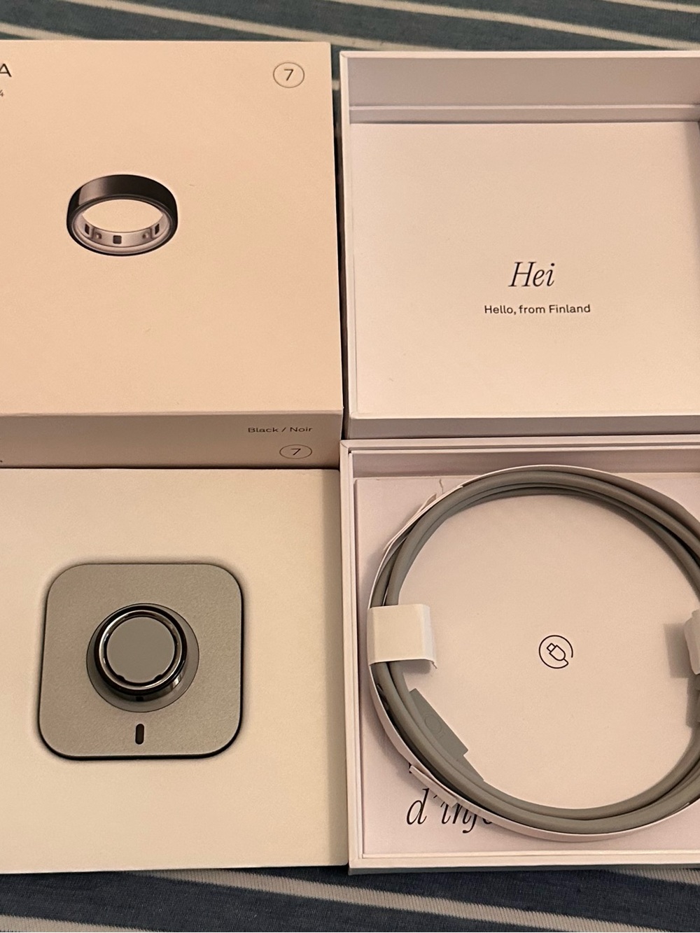 Oura Ring 4 Box in Black and White Packaging